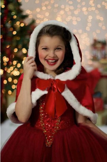 Kapüşonlu Noel Anne Pelerini, Yeni Yıl Noel Anne Pelerin